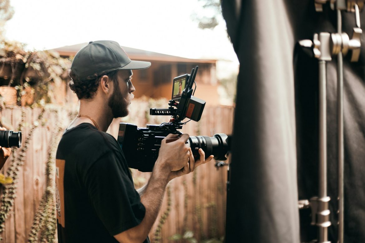 Actualidad Cinematográfica: De Estrellas Consolidadas a Nuevas Promesas